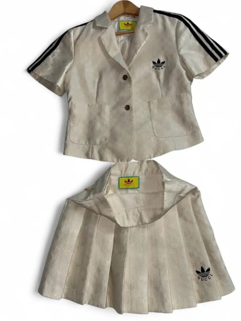Adidas x Gucci: cream pleated skirt and blazer set - Picture 3 of 8